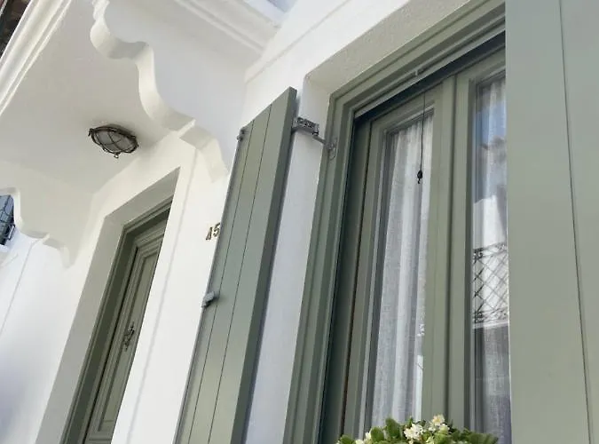 Raphael Living-olga * Skiathos Town